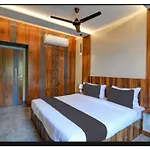 O Hotel Luxury